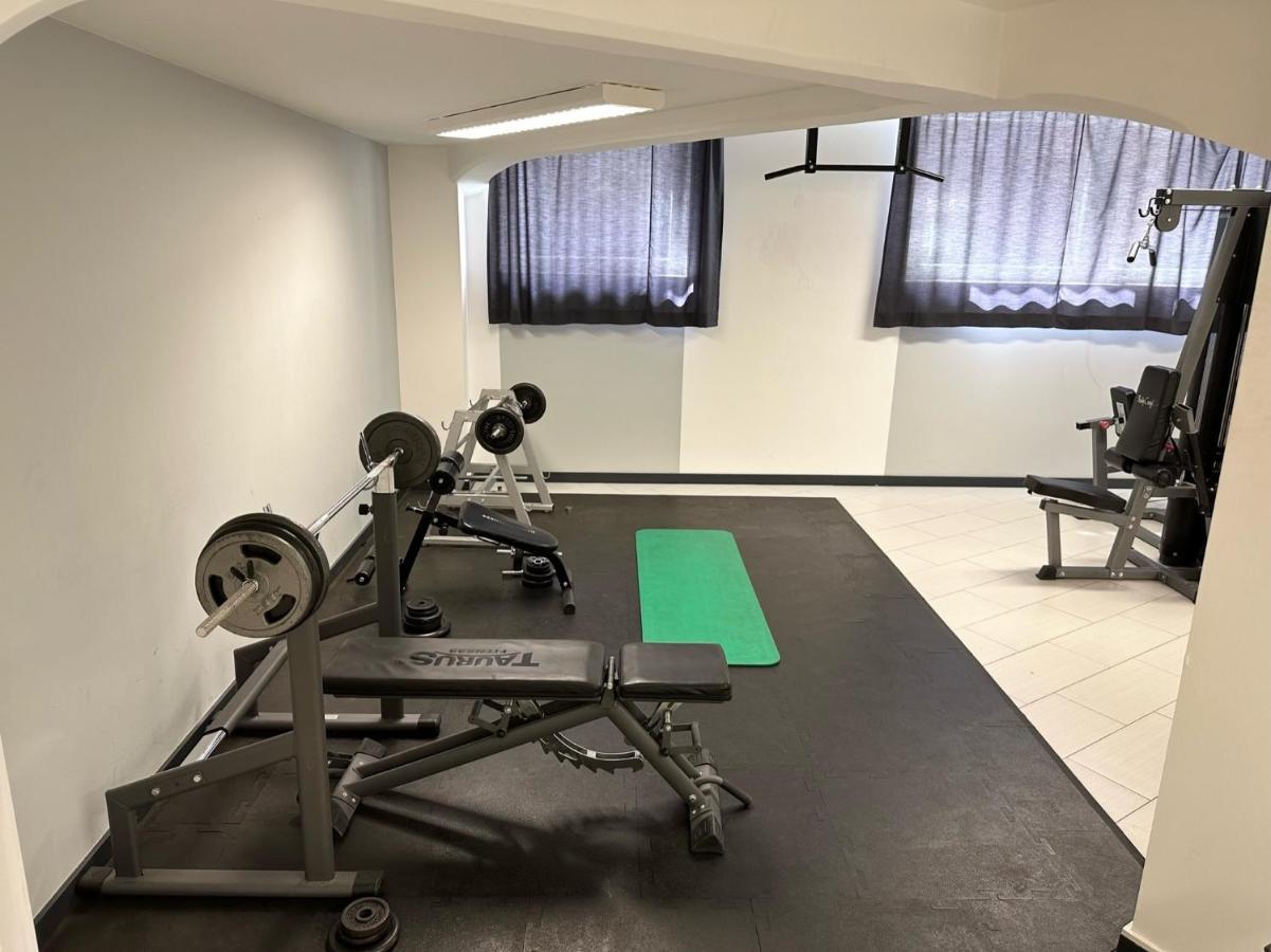 Meos 1 -Zentrum-Balkon-Parkplatz-Gym-Uniklinik Leipzig Buitenkant foto